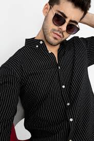 SLIM FIT BLACK SHIRT